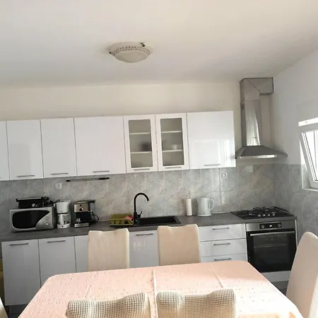 Seaside Okrug Gornji With Terrace And Patio * Trogir
